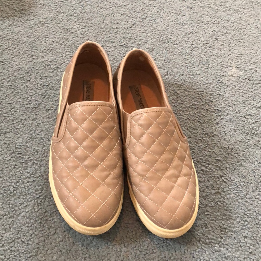 Steve Madden ecentrcq sneaker- gray size 8.5